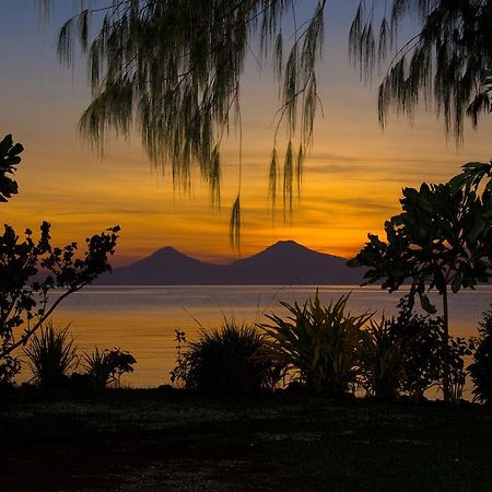 Walindi Plantation Resort Кимбе Екстериор снимка